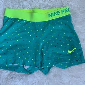 Women’s Nike Pro Shorts Size Small